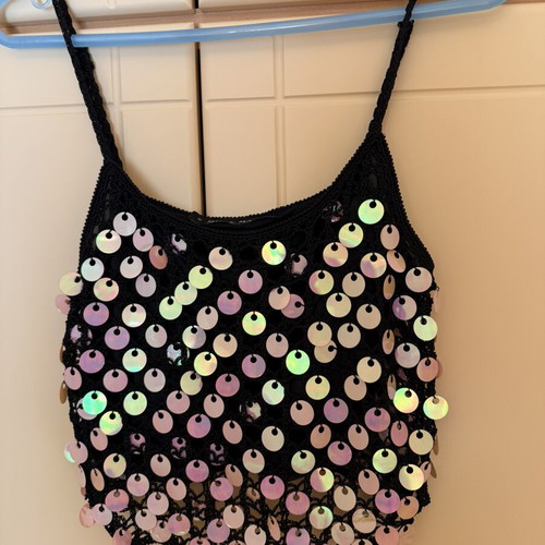 Black top with iridescent pink discs like new, size S