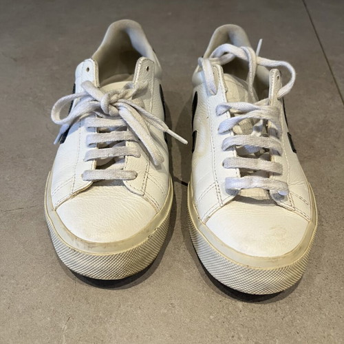 Veja sneakers like new, size 38, white
