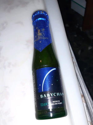 Babycham напитка от ябълка и круша нова, 6% алкохол, 100 мл колекционерска