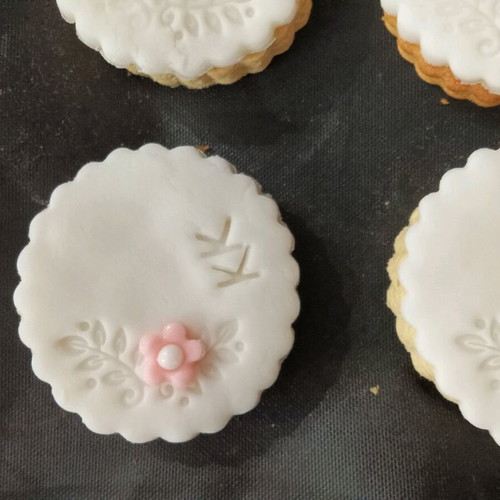 Cookies with fondant new, pack of 20 for wedding