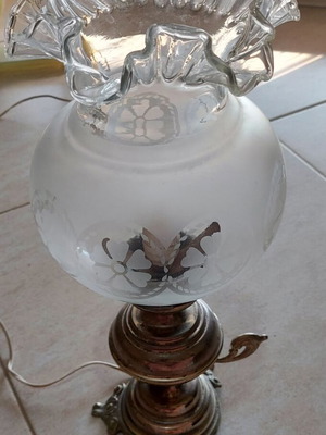 Brass antique table lamp from 1960s like new