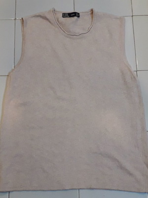 Beige Zara vest used, size L
