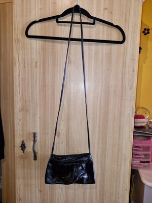 Vintage shoulder bag black leatherette like new