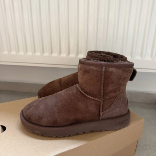 Ugg boots mini size 37 brown used
