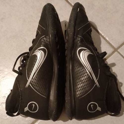 Nike football shoes used, size 37, black and silver