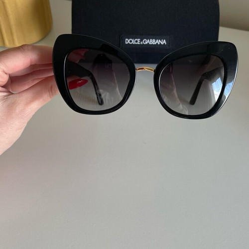 Dolce & Gabbana sunglasses cocobolo style butterfly, like new, black