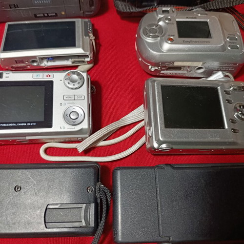 Various cameras used, pack of 8