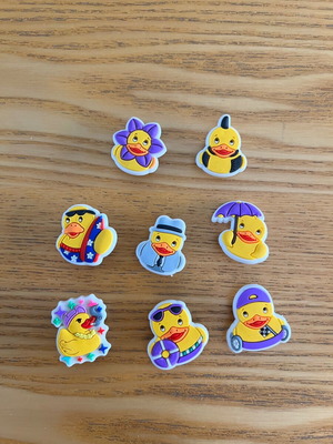 Pins with duck designs for Crocs, like new, set of 8