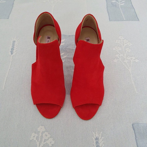 Tsakiris Mallas sandals new, red suede, size 38
