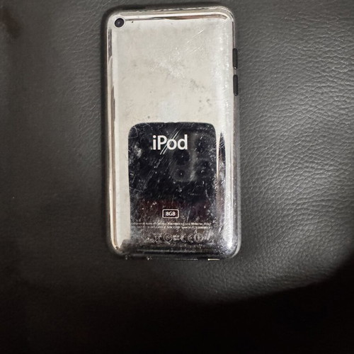 iPod 8GB used, very good condition
