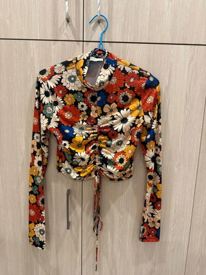 Floral crop top Bershka like new, multicolor, size M