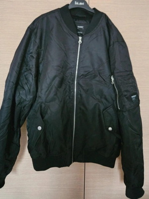Bomber Jacket Pull & Bear black like new, size L