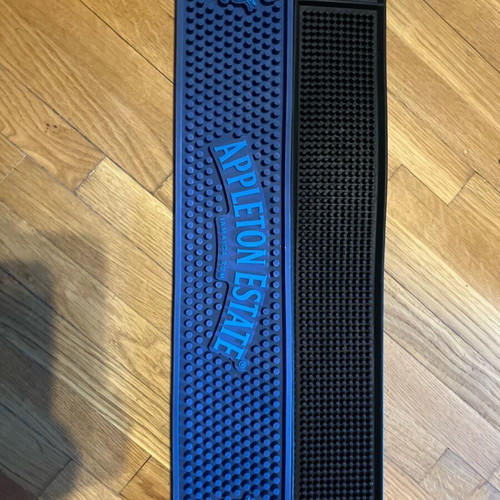 Bar mat Appleton Estate like new, 2 pairs with 13 each