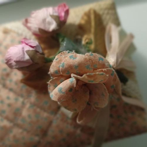 Fabric and straw jewelry box, beige and pink