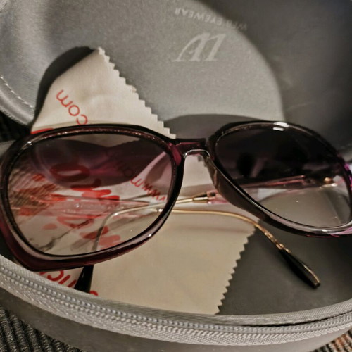 Women's sunglasses like new