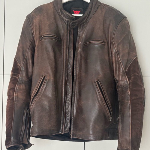 Dainese Stripes D1 leather jacket brown like new with spine protector