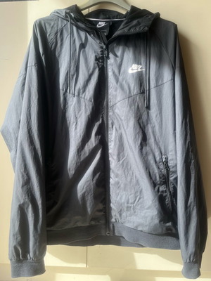 Nike Windbreaker Jacket new, size L