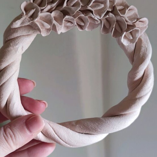 Gypsum handmade wreath with embossed flowers like new