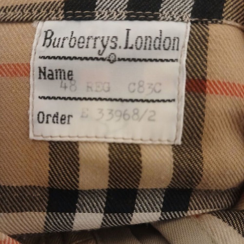 Burberry trench coat size L like new, beige