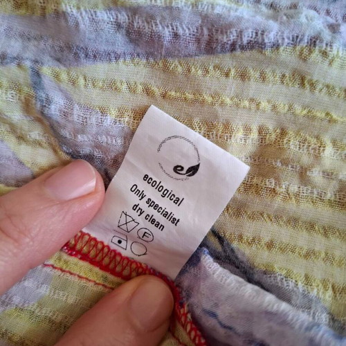 Floral kimono dress Banana like new, multicolored
