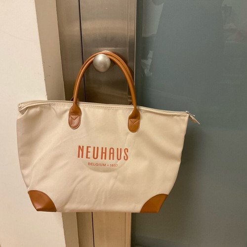 Neuhaus shopper bag new with waterproof lining