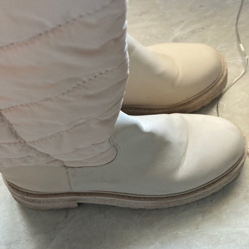 Quilted boot used, size 40, beige, waterproof upper