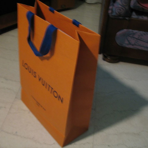 Louis Vuitton medium size bag unused 36x25x11