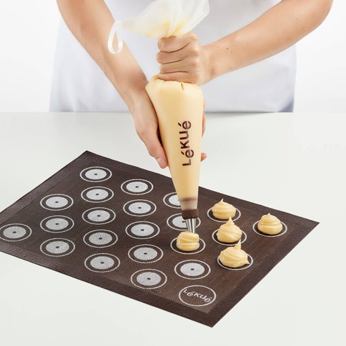 Lekue piping bag set with 3 reusable nozzles new
