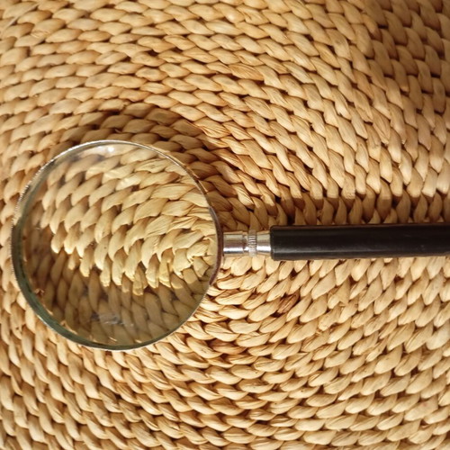 Vintage magnifying glass like new, 17 cm height, 8 cm diameter