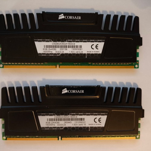 DDR3 RAM Corsair Vengeance 8GB like new, 1600MHz speed