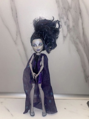 Monster High Elle Edee Boo York doll