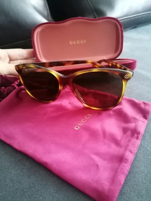 Gucci sunglasses like new