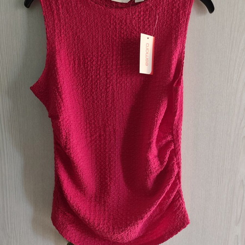 Fuchsia blouse with gathers Esmara new, size S
