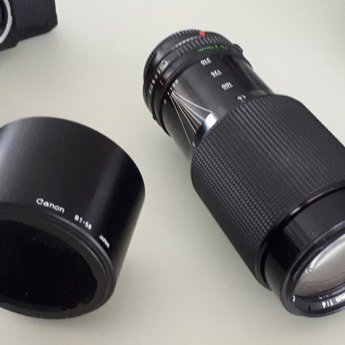 Canon zoom telephoto lens FD 70-210 mm used