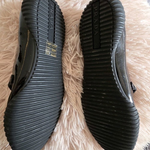Prada patent leather ballerinas as new