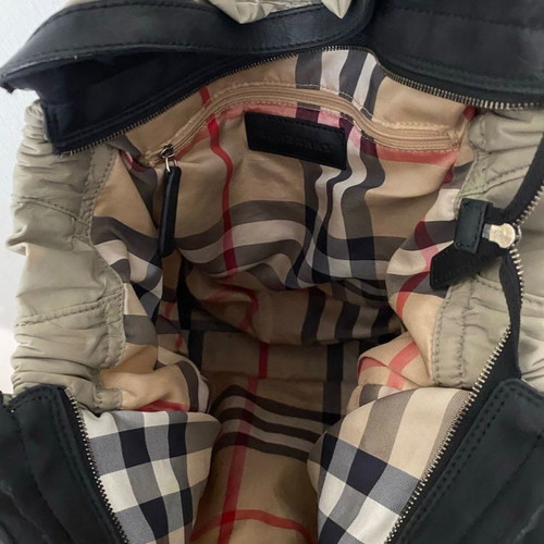 Burberry τσάντα ώμου από καμβά και νάιλον μεταχειρισμένη, μπεζ καφέ