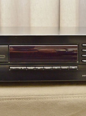 Philips CD-750 CD плейър като нов