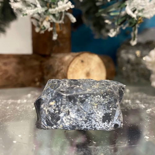 Natural Raw Black Onyx without thermal treatment