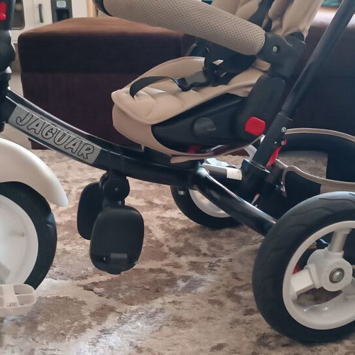 Children's tricycle bike with parent handle, neutral color