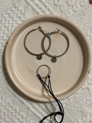 Jewelry set earrings and bracelet like new, silver