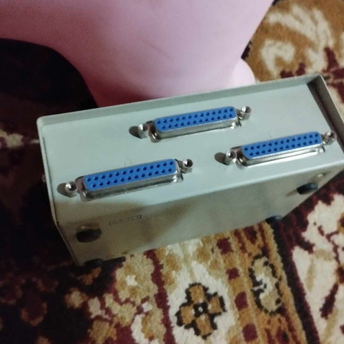 2-Way Manual Centronics Data Transfer Switch like new, vintage