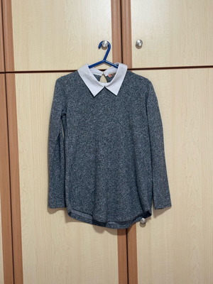 SHN Collection blouse gray with white collar, size S like new