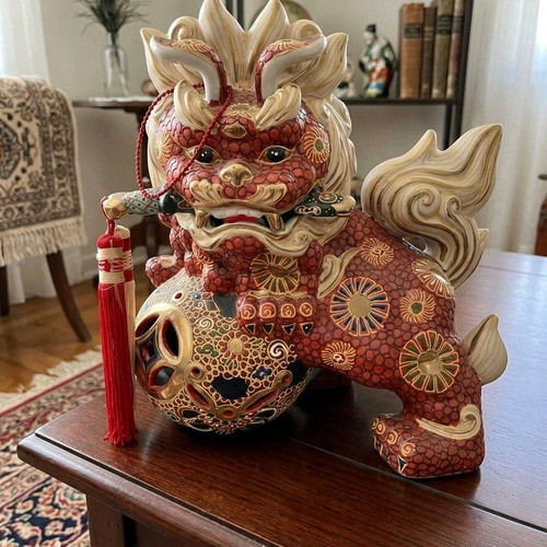 Okinawa Shi Shi Dog ceramic statue Kutani Japan