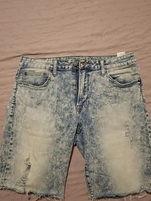 American Eagle denim bermuda shorts like new, size 33, blue
