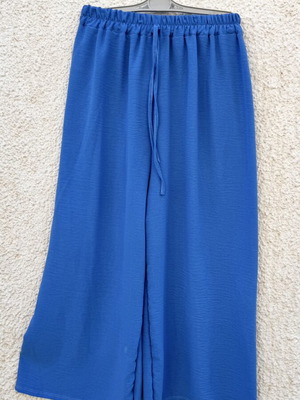 Zip Culottes blue one size new with elastic waist and drawstring