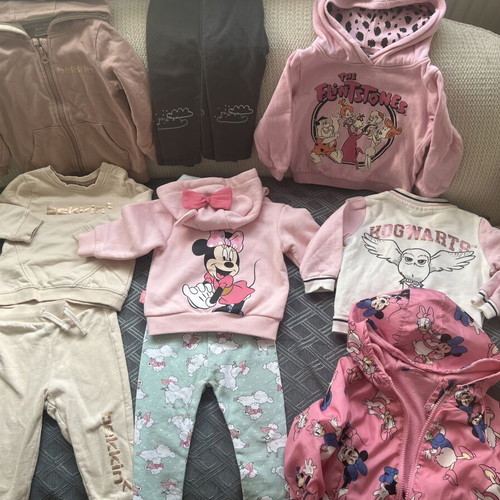 Baby clothing lot size 80/12m like new, padded jackets and sweatshirts