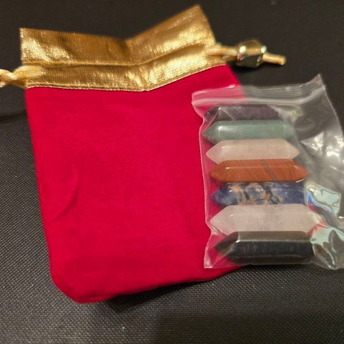7 Chakra Meditation Crystal Set new with gift bracelet