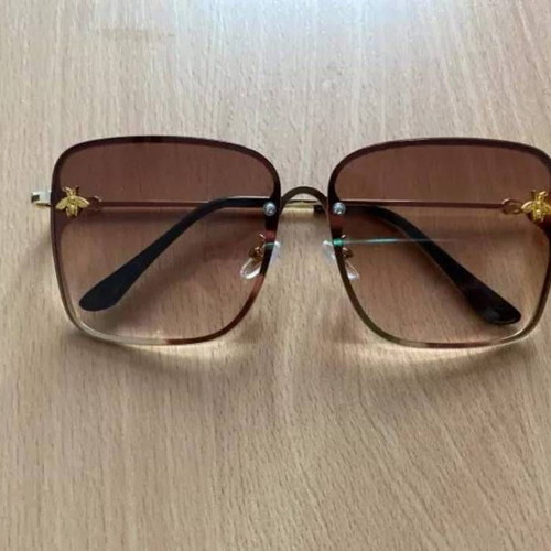 Fashion Lady square sunglasses new, brown gold with Natalia Oreiro CD gift