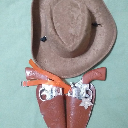 Carnival gunslinger costume used, size 14