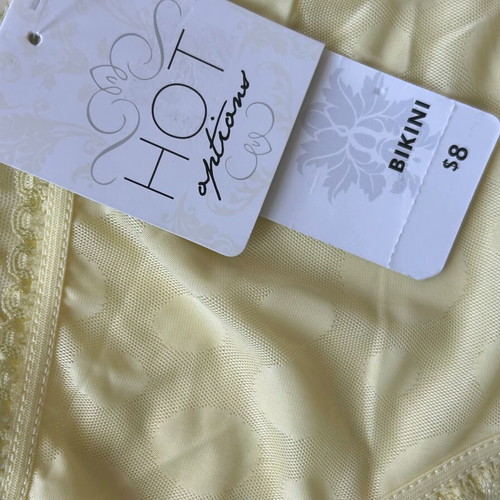 H&M lingerie set new black lace bra 90D/C and yellow bikini L